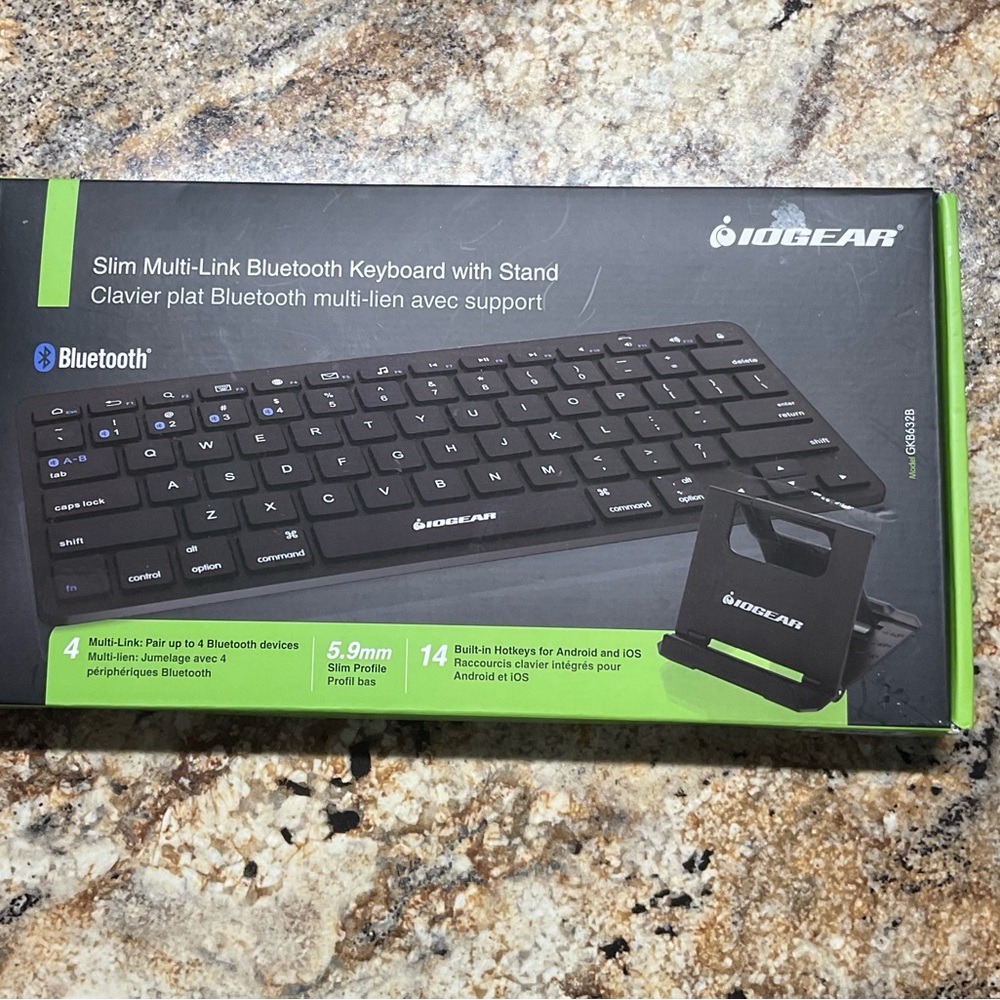 Slim Multi-Link Bluetooth Keyboard with Stand - Black